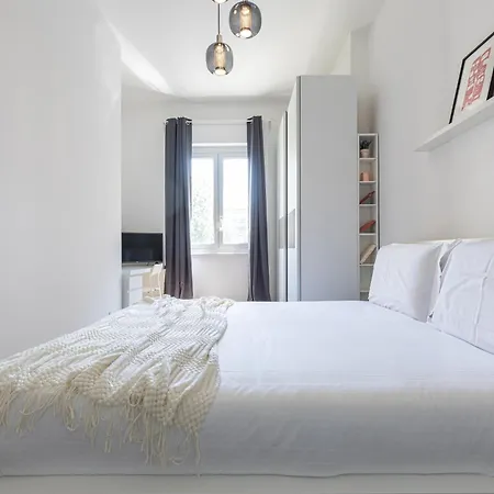Beplace Apartments In Porta Romana Milan Exterior photo